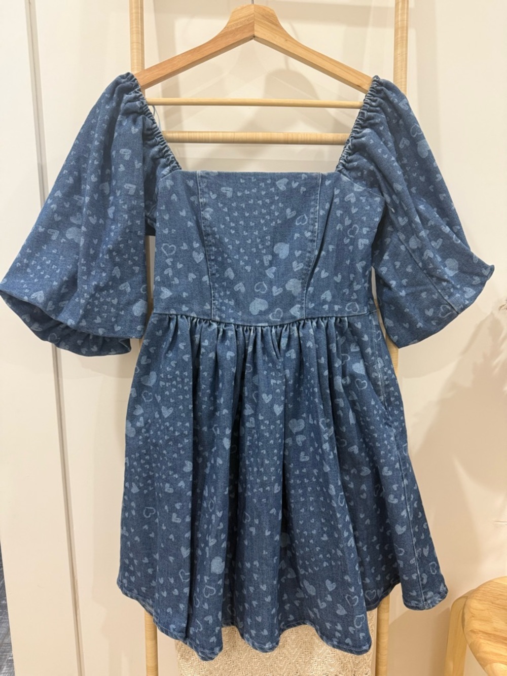 Avec Les Filles Women’s Denim Hearts Dress - Picture 4 of 8